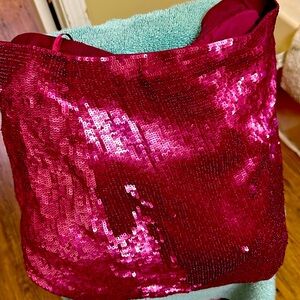 Sequence pink mini skirt.